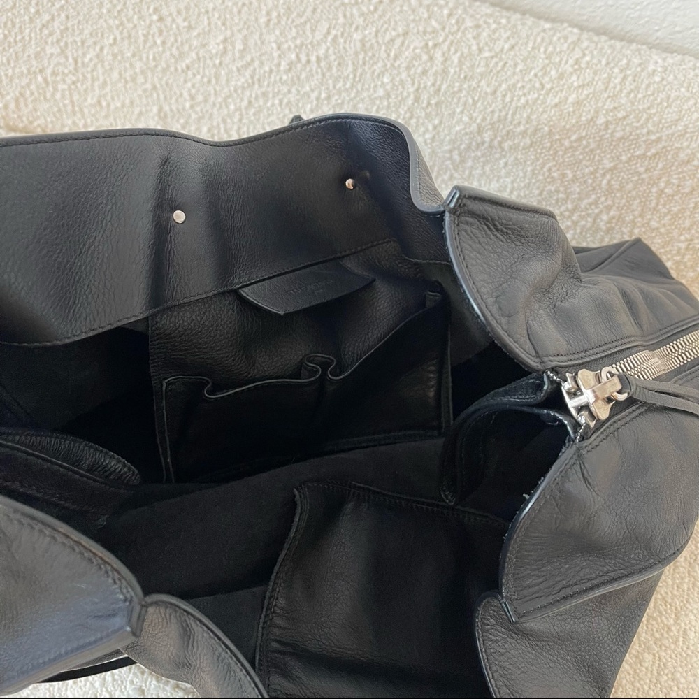 Balenciaga Black Leather Tote - Picture 9 of 15